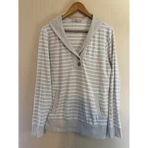 Banana Republic Women’s Pullover V- Neck Collar With Buttons Size Large